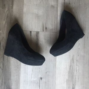 Bamboo black suede wedges